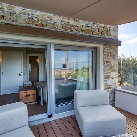 Villa Pietrasanta Villa Pietrasanta
