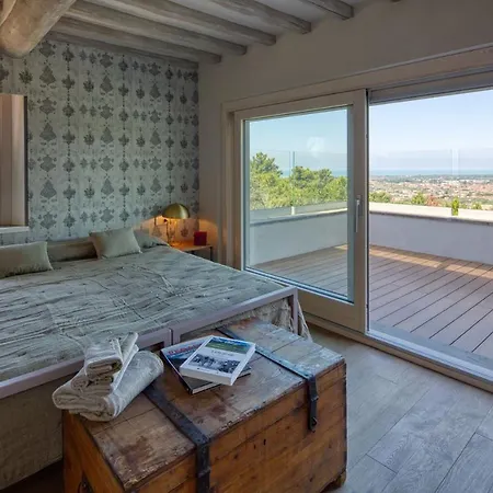 Villa Pietrasanta *